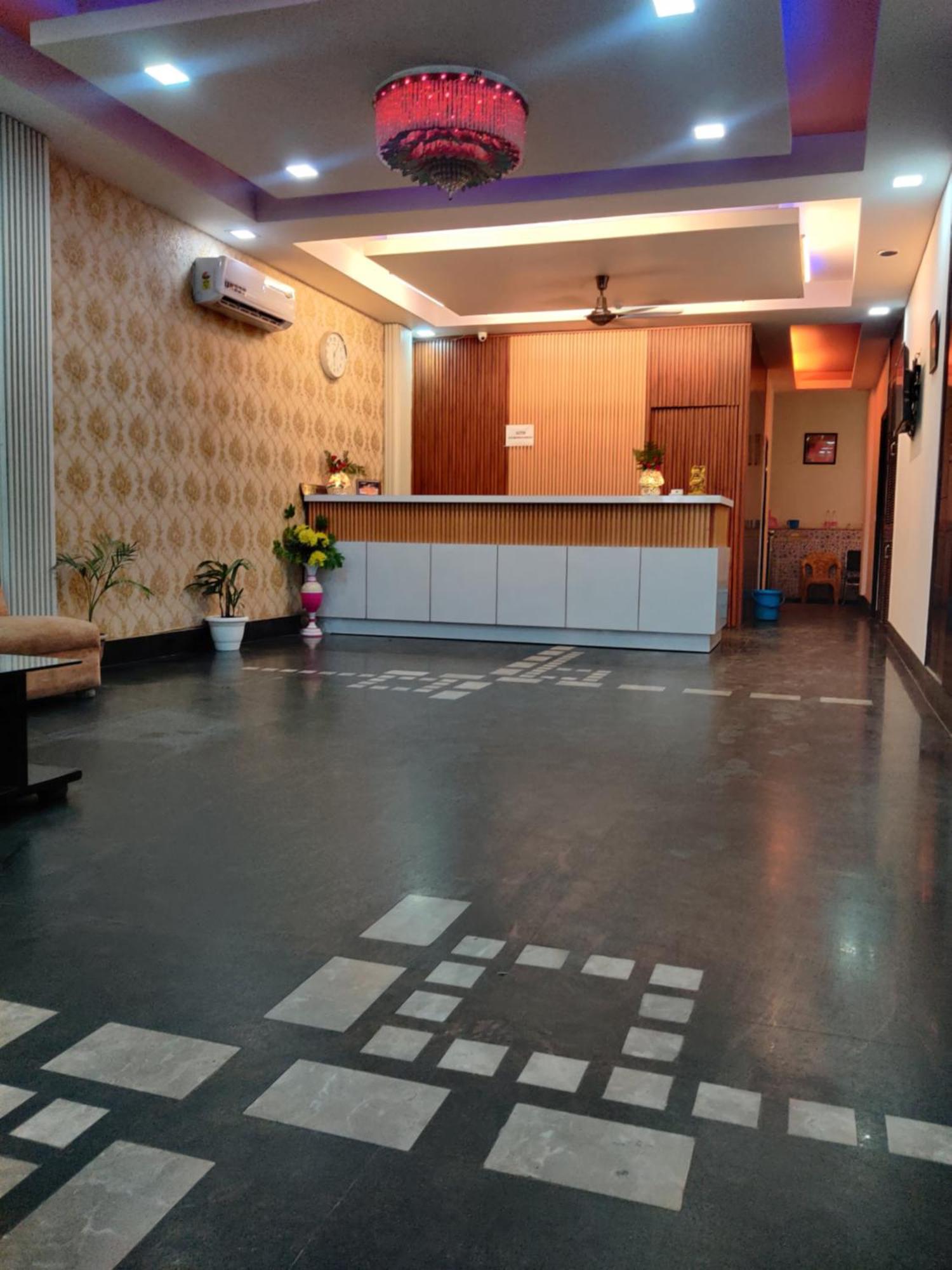 Hotel Delhi Airport Plaza Igi Airport Nueva Delhi Exterior foto